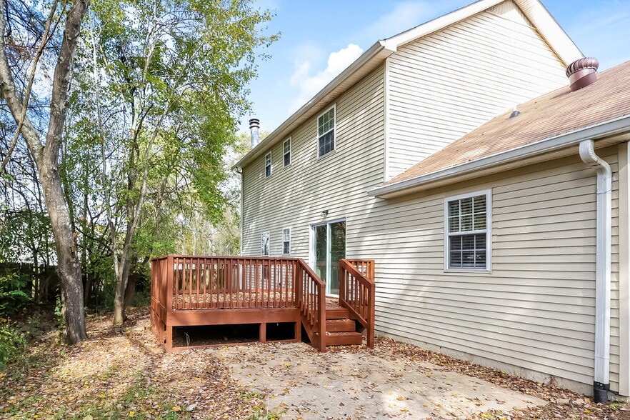 Building Photo - 113 Brockhampton Ct