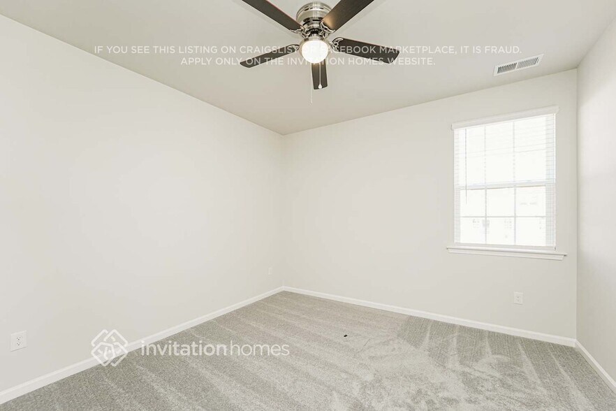 Building Photo - 6469 Fairfax Ct