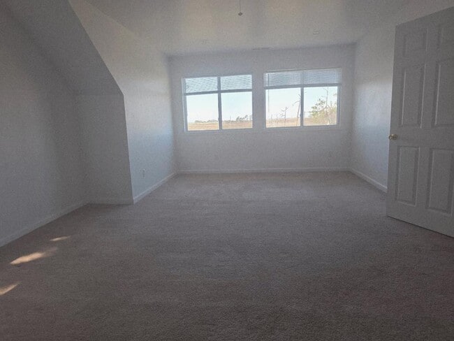 Building Photo - 14290 Ridge Rd