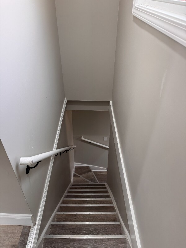 Building Photo - 296 Summer St