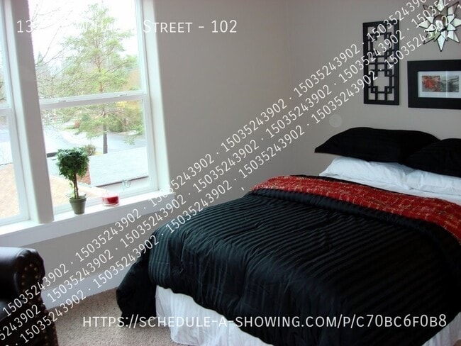 Building Photo - 13735 SW Hazel St