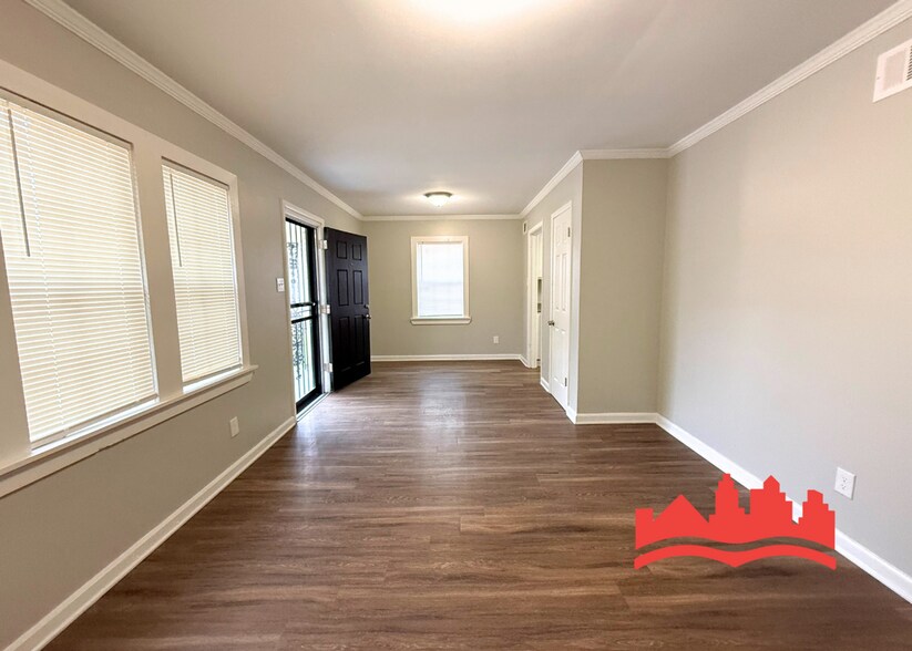 Building Photo - 3477 Kensett Dr