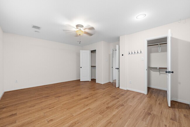 Building Photo - 13619 Braeswest Dr