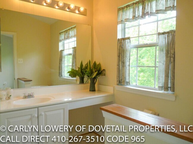 Building Photo - 2327 Sandy Walk Way