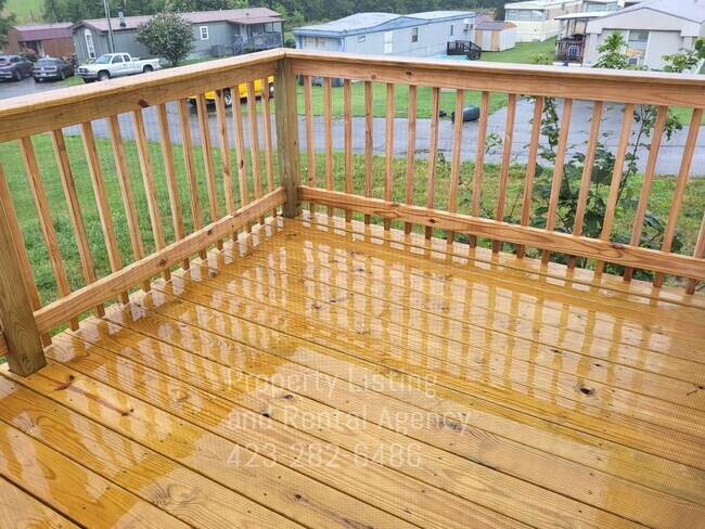 Building Photo - Vance Tank Road