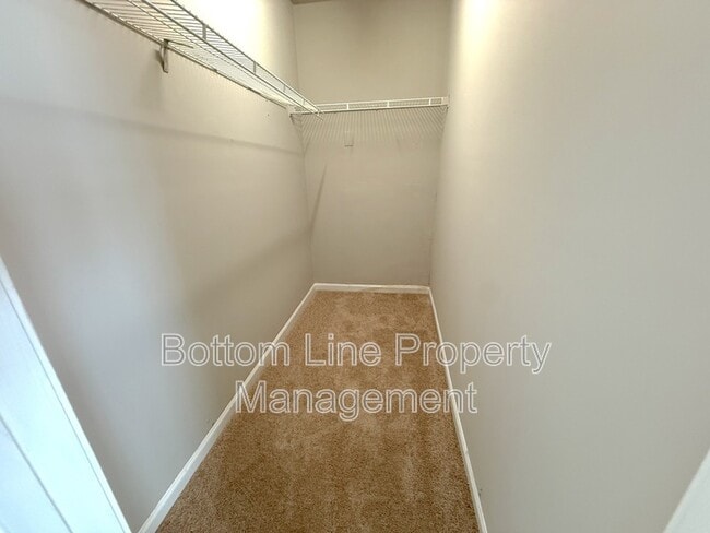 Building Photo - 1320 Ben Livingston Rd