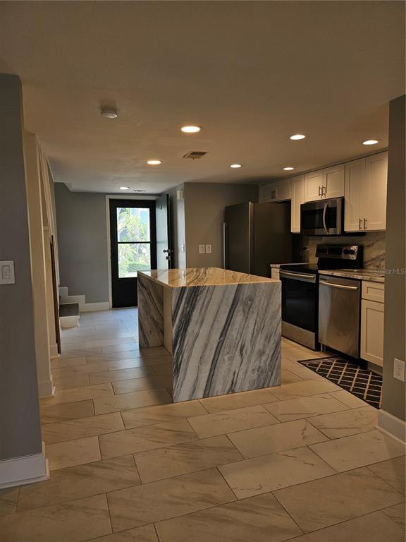 Building Photo - 1028 Apollo Beach Blvd