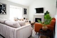 Building Photo - 12765 Shadybend Dr