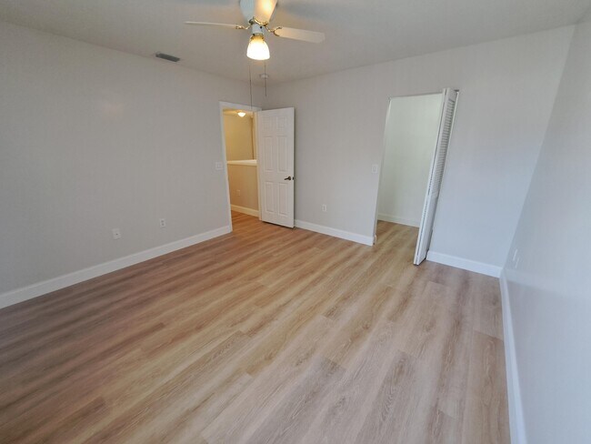 Building Photo - 12349 NW 53rd St