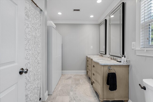 Building Photo - 27122 E Lana Ln