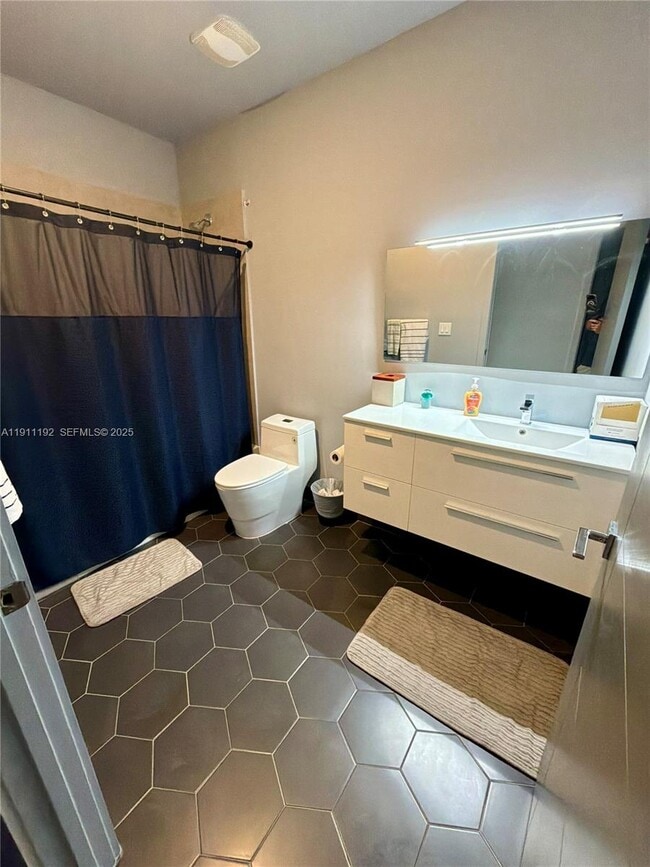 Building Photo - 913 NW 45th Terrace