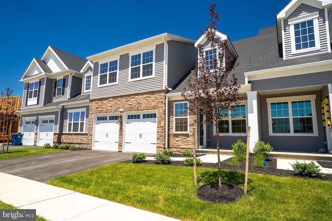 Building Photo - 3403 Jordan Dr