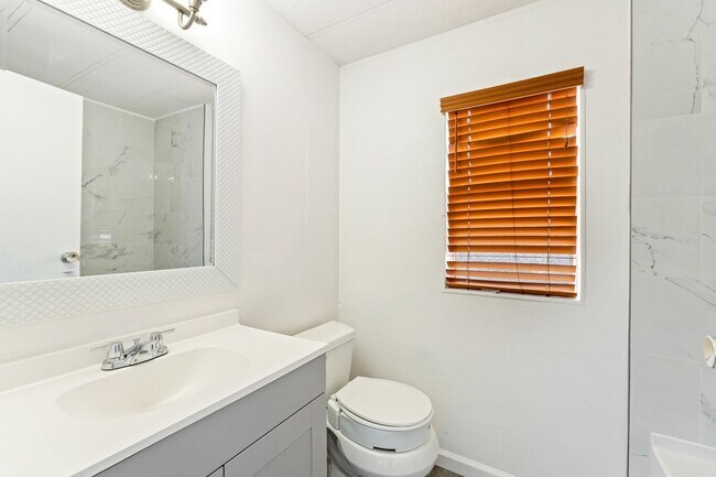 Building Photo - 32520 Westchester Dr