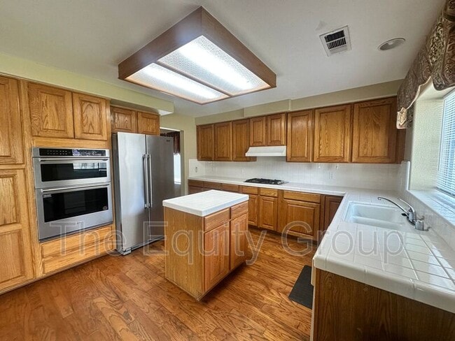 Building Photo - 5730 W Monte Verde Ct