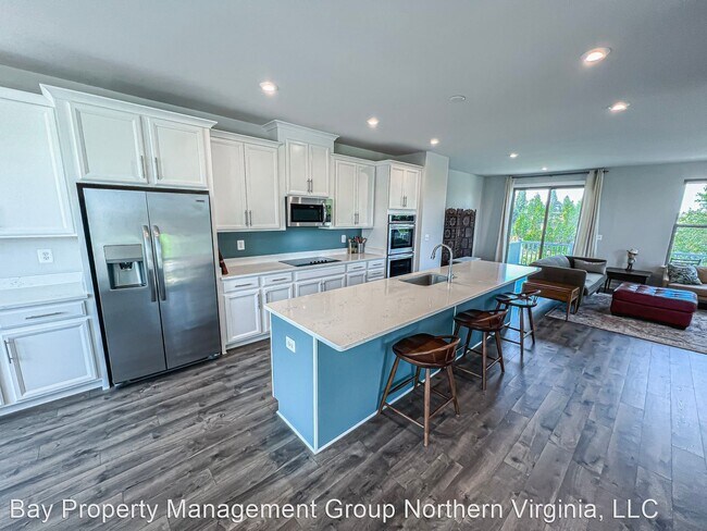 Building Photo - 3 br, 3.5 bath House - 10605 Speiden Trail