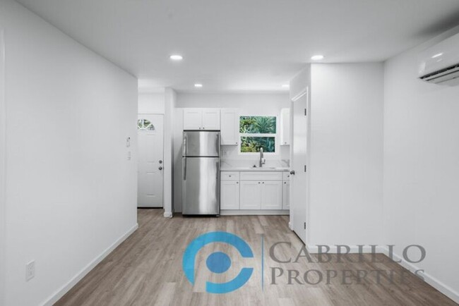 Building Photo - 2527 Tuberose St