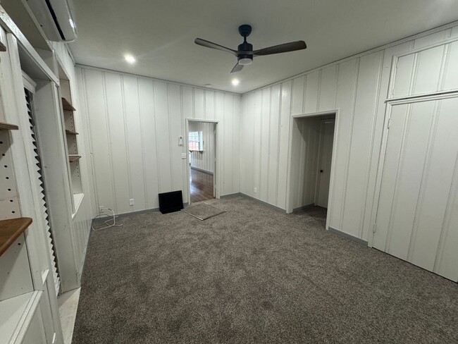 Building Photo - Remodeled unit in Durham.