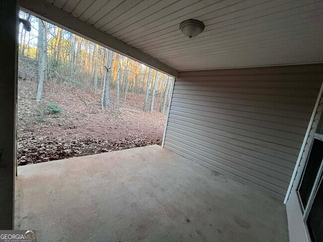 Building Photo - 2400 Miller Oaks Cir