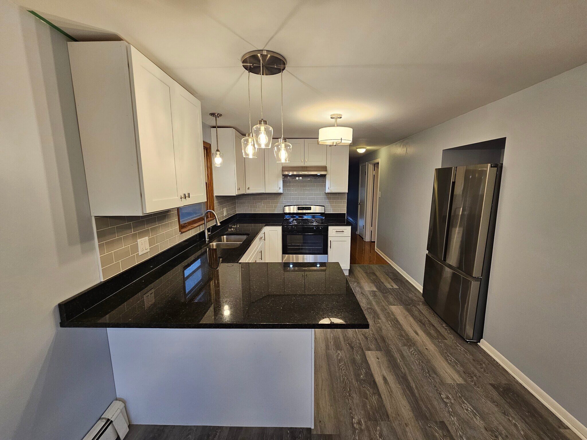 Building Photo - 4640 South Avers Avenue