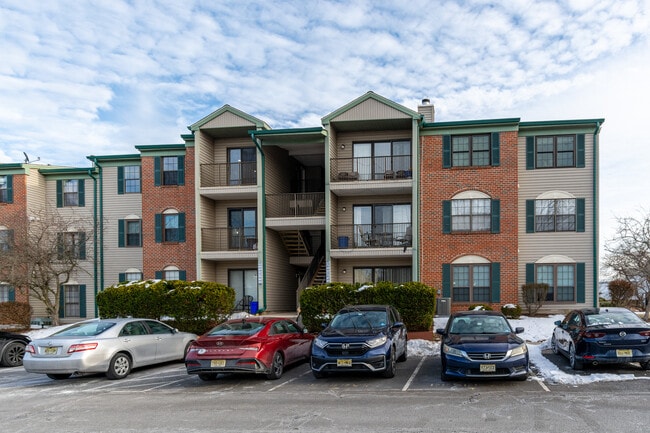 Building Photo - 69 Fisher Dr