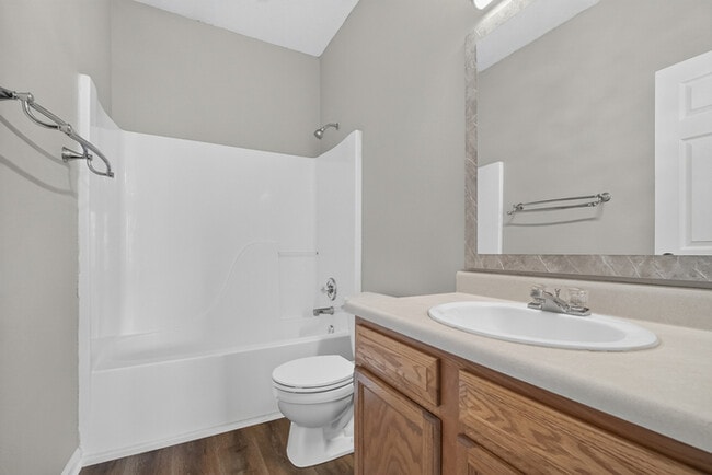 Building Photo - Charming 3-Bedroom Ranch in Avon!
