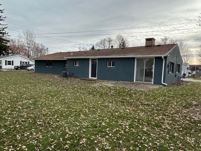 Building Photo - 810 Mc Connell St