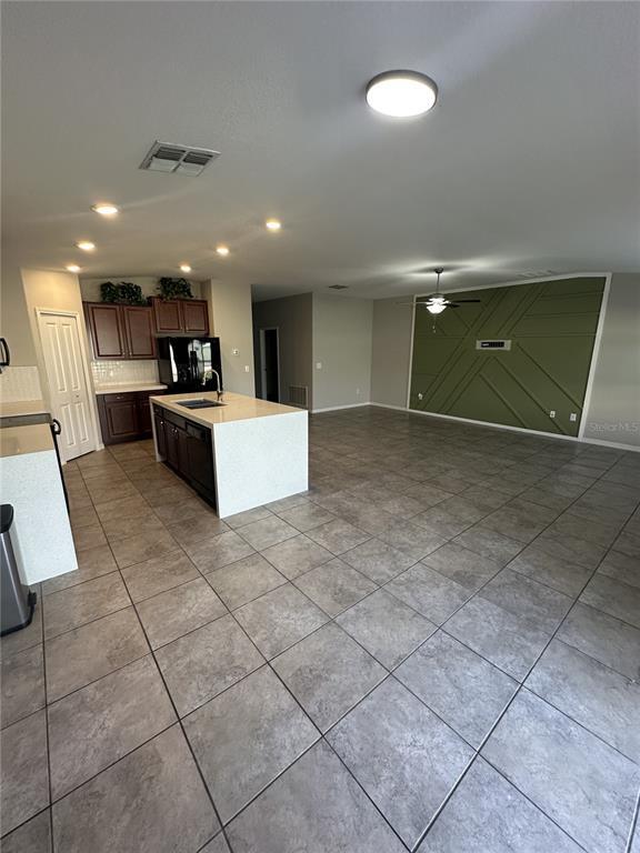 Building Photo - 903 Zone Tailed Hawk Pl