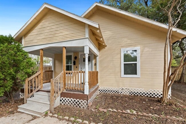 Primary Photo - 1113 8th St