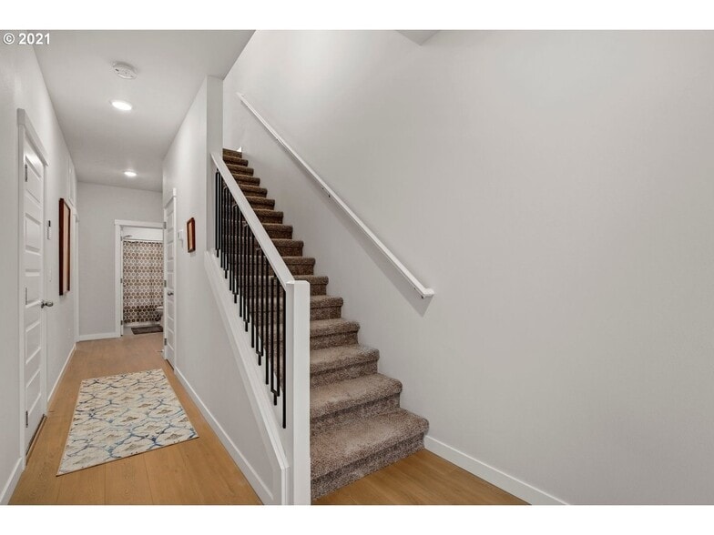 Building Photo - 17859 SW Rudolph Ln