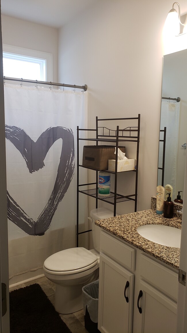 Building Photo - 413 Marietta Ln