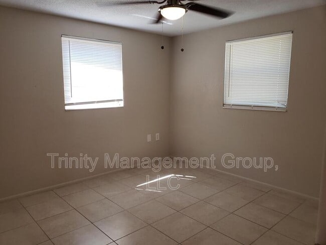 Building Photo - 5205 Drift Tide Dr