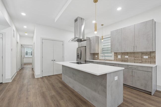 Building Photo - 2719 W St Georges Ct