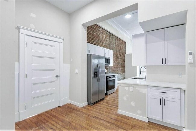 Building Photo - 72 Kendrick Ave