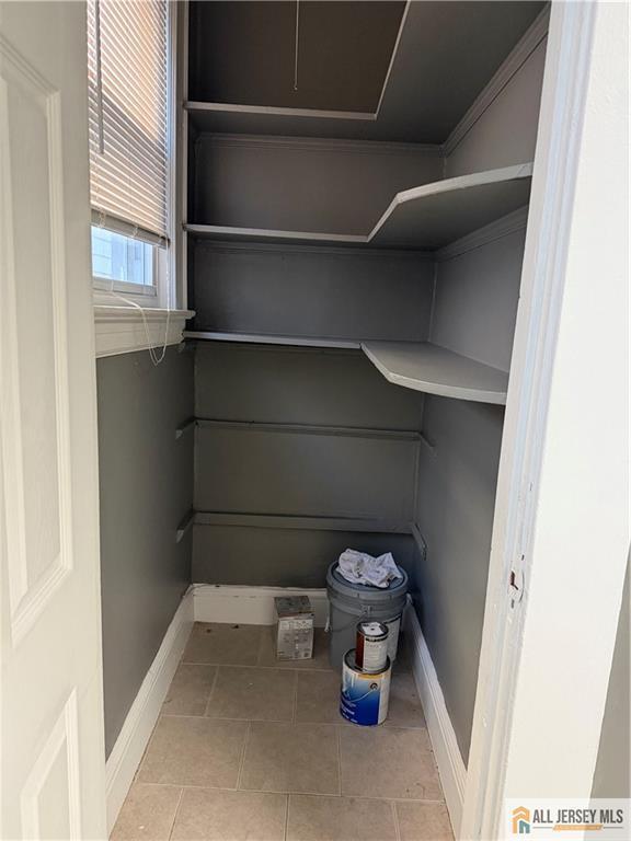 Building Photo - 185 Linden Ave