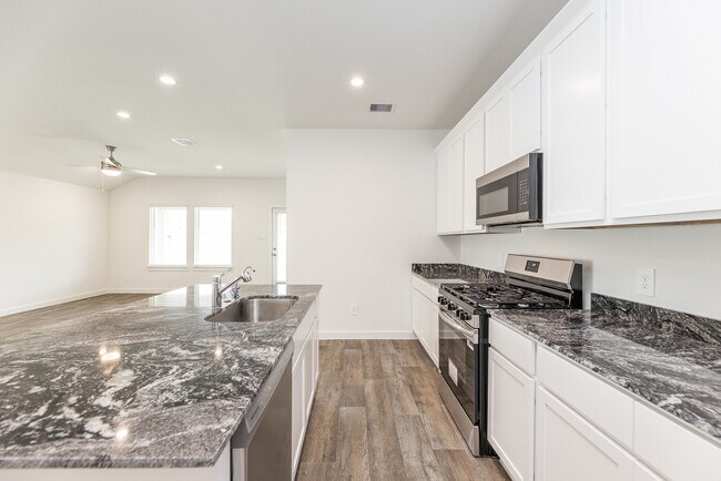 Building Photo - 1711 Porto Rosso Dr