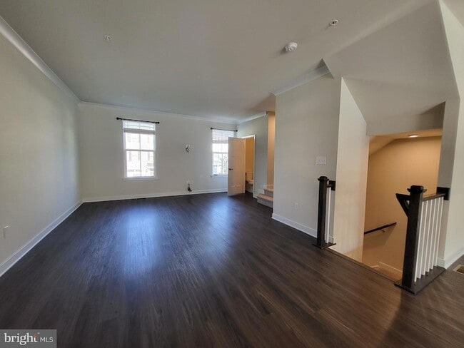 Building Photo - 430 Paperbark Sq