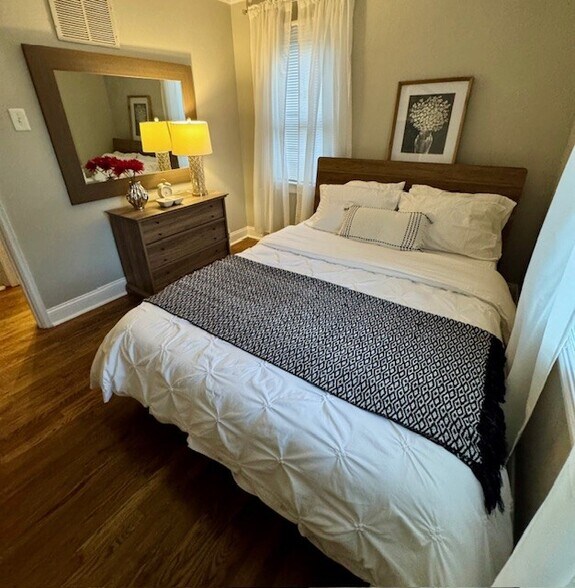 Building Photo - 6735 Dale Ave