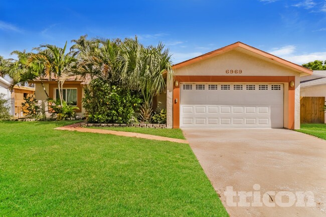 Building Photo - 6969 Briarwood Ave N