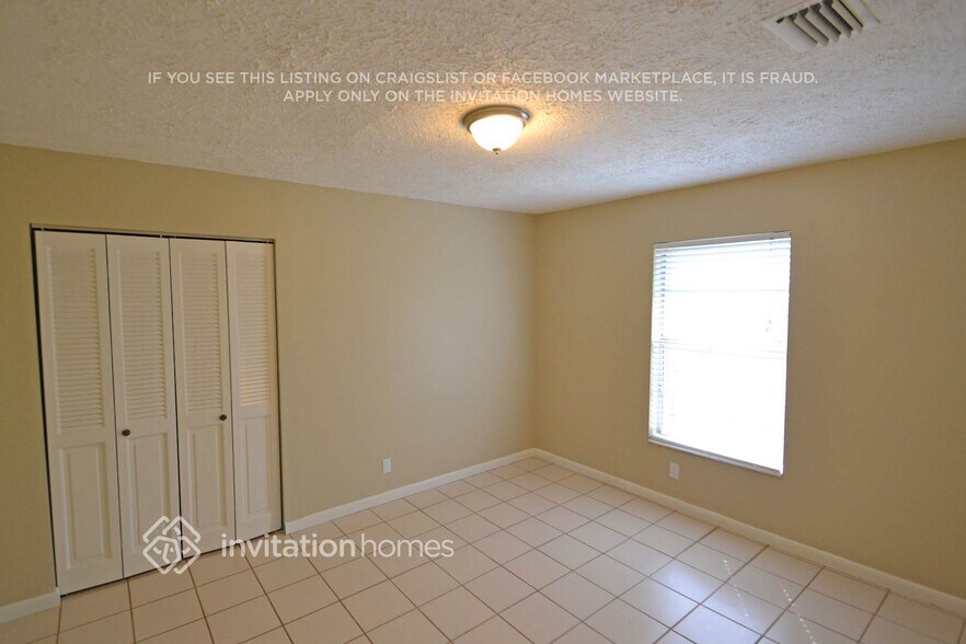 Building Photo - 132 La Mancha Ave