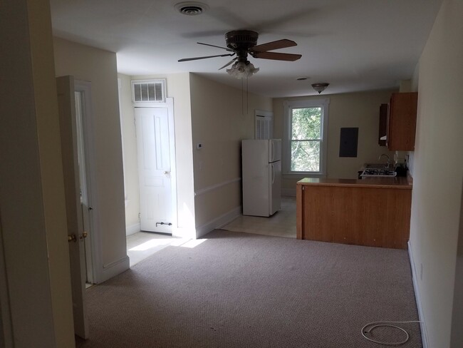 Building Photo - ROB22S