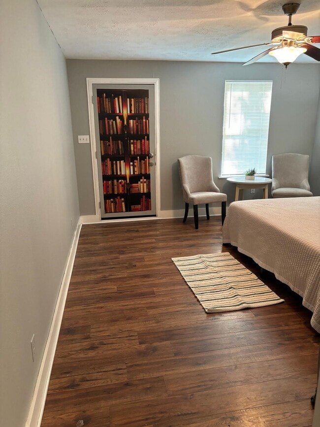 Building Photo - 3501 Maury St