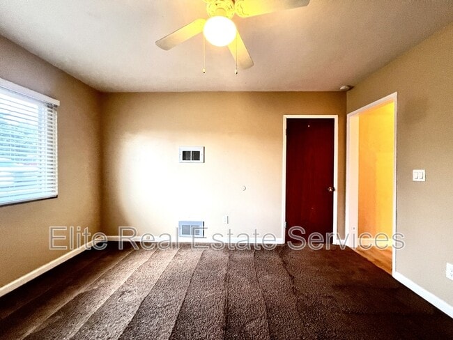 Building Photo - 9124 Rosedale Dr