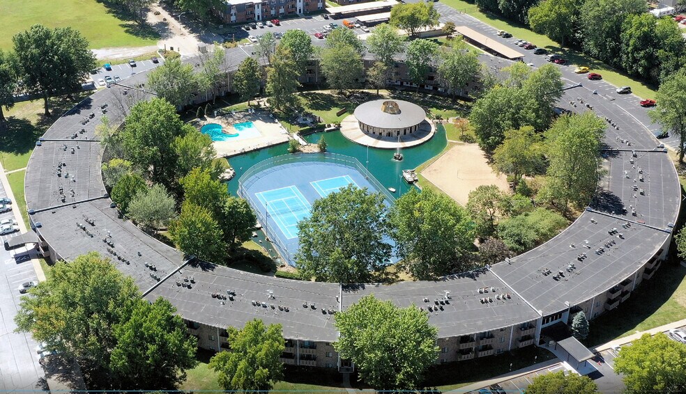 The Columns Apartments 2149 E Sunshine St Springfield MO 65804