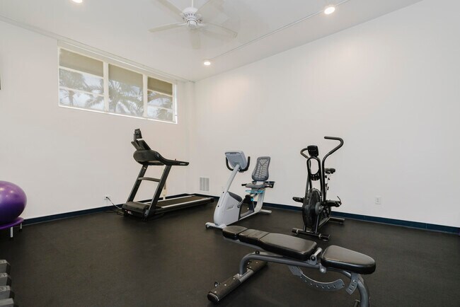 Building Photo - 2800 N Flagler Dr