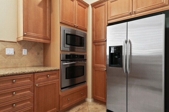 Building Photo - 4162 Via Mattina