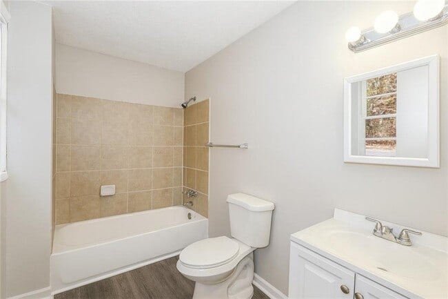 Building Photo - 3520 Ruby H Harper Blvd SE