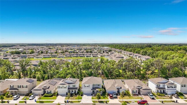 Building Photo - 13071 Brookside Moss Dr