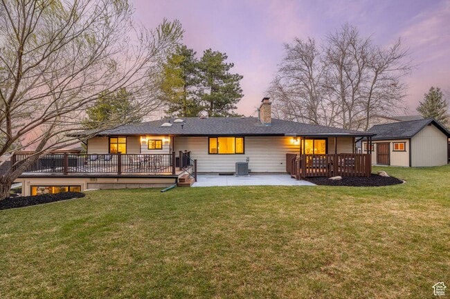 Building Photo - Beautiful 4 Bd. 3 Bath Home w/Mother-In-La...