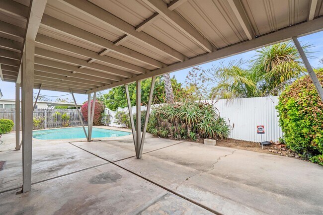 Building Photo - 6734 Barnhurst Dr