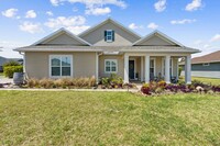 Building Photo - Stunning 3 Bedroom, 2.5 Bath Home with Upg...